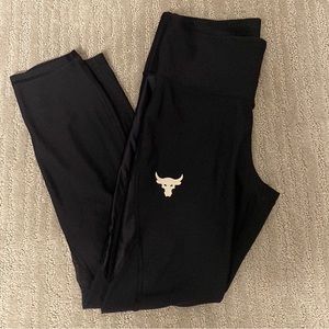 Women’s Under Armour Project Rock Leggings- M